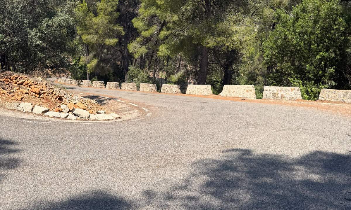 A hairpin bend on a mountain road in the Marina Alta